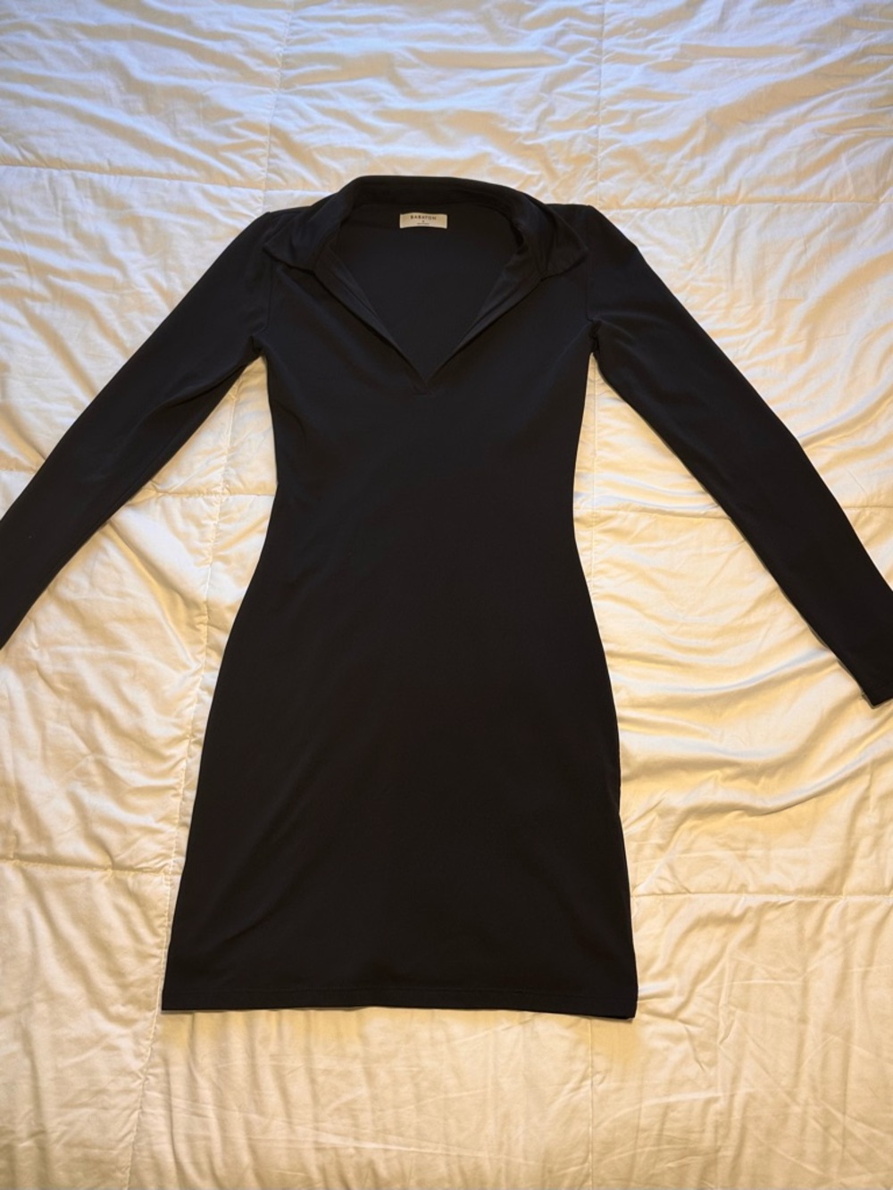 Black Long Sleeve V-Neck Bodycon Dress